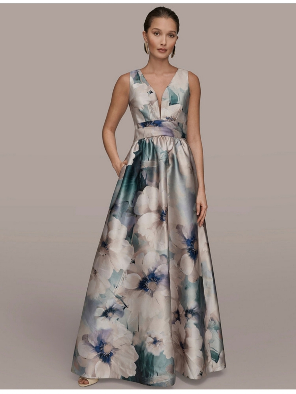 Donna Karan Sleeveless Floral Print Pleated A-line Ball Grown NWT $389 Sz 6